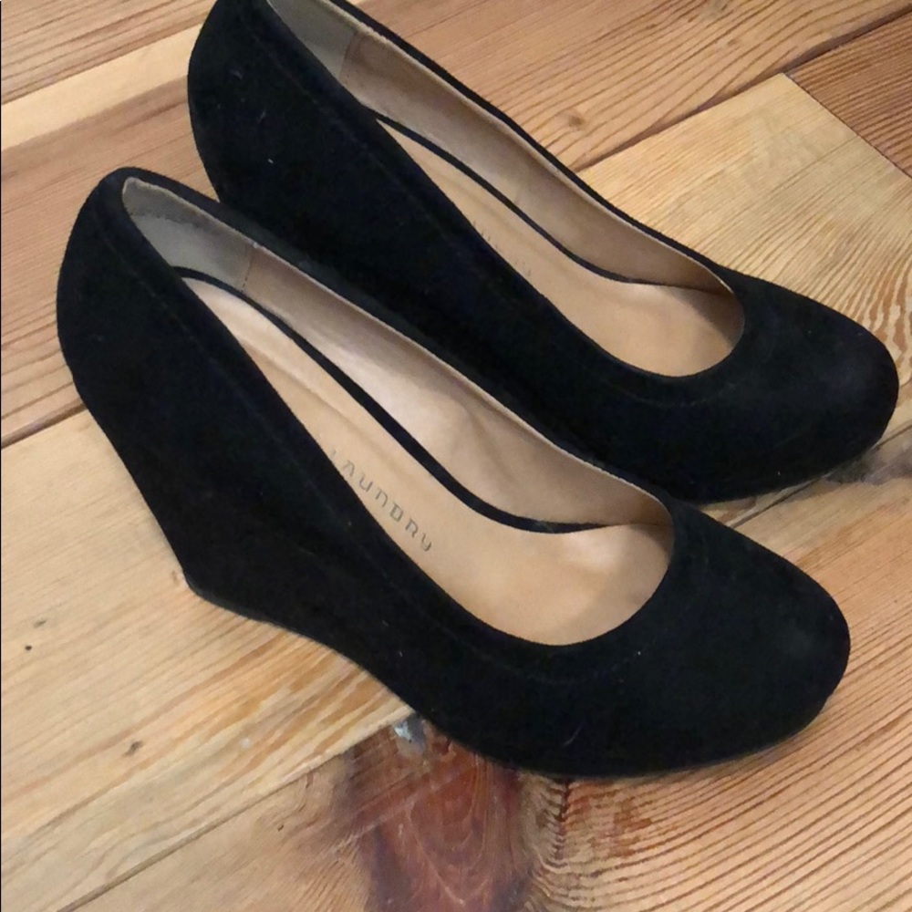 Black Chinese Laundry Wedges Size 8